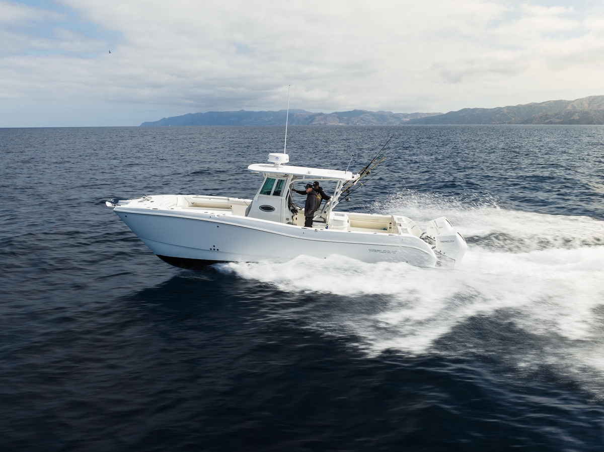 2026 World Cat 325 CC - Sold Boat