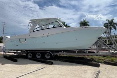 BOATZON | World Cat 325 DC 2023 BOATZON | World Cat 325 DC 2023