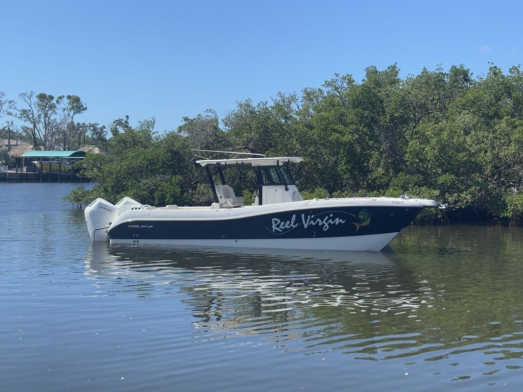 2024 World Cat 325CC - Sold Boat