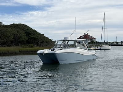 BOATZON | World Cat 325DC 2026