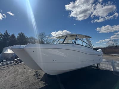 BOATZON | World Cat 325DC 2026