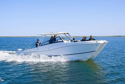 BOATZON | World Cat 325DC 2026