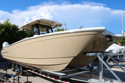 BOATZON | World Cat 400 CCX 2023