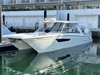 BOATZON | World Cat 400 DCX 2023