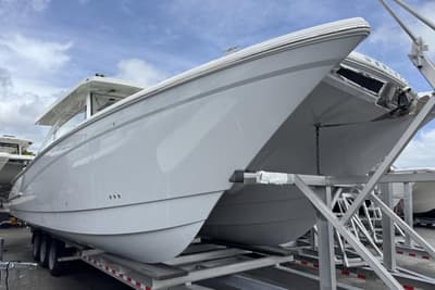 BOATZON | World Cat 400 DCX Island 2026