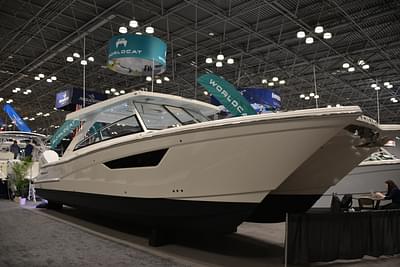 BOATZON | World Cat 400DCX 2023