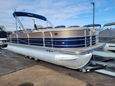 BOATZON | Xcursion Pontoons X23RFC 2015
