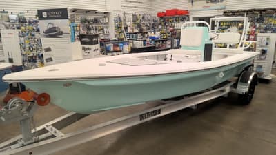 BOATZON | Xplor Boatworks Delta 18 Guide Series 2026