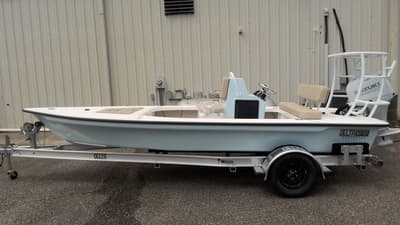 BOATZON | Xplor Boatworks Delta 18 Guide Series 2027