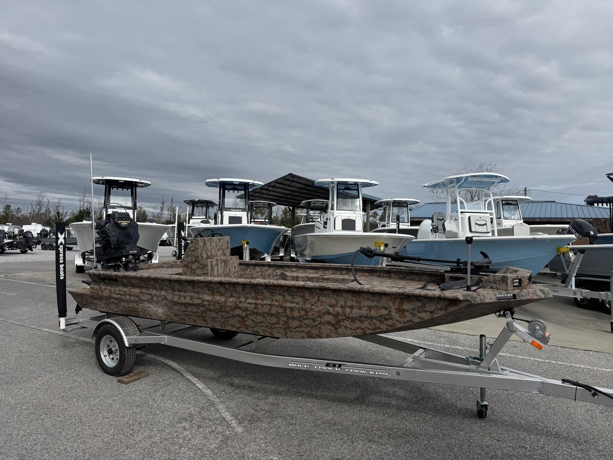 2026 Xpress Bayou Series 180CC - Sold Boat