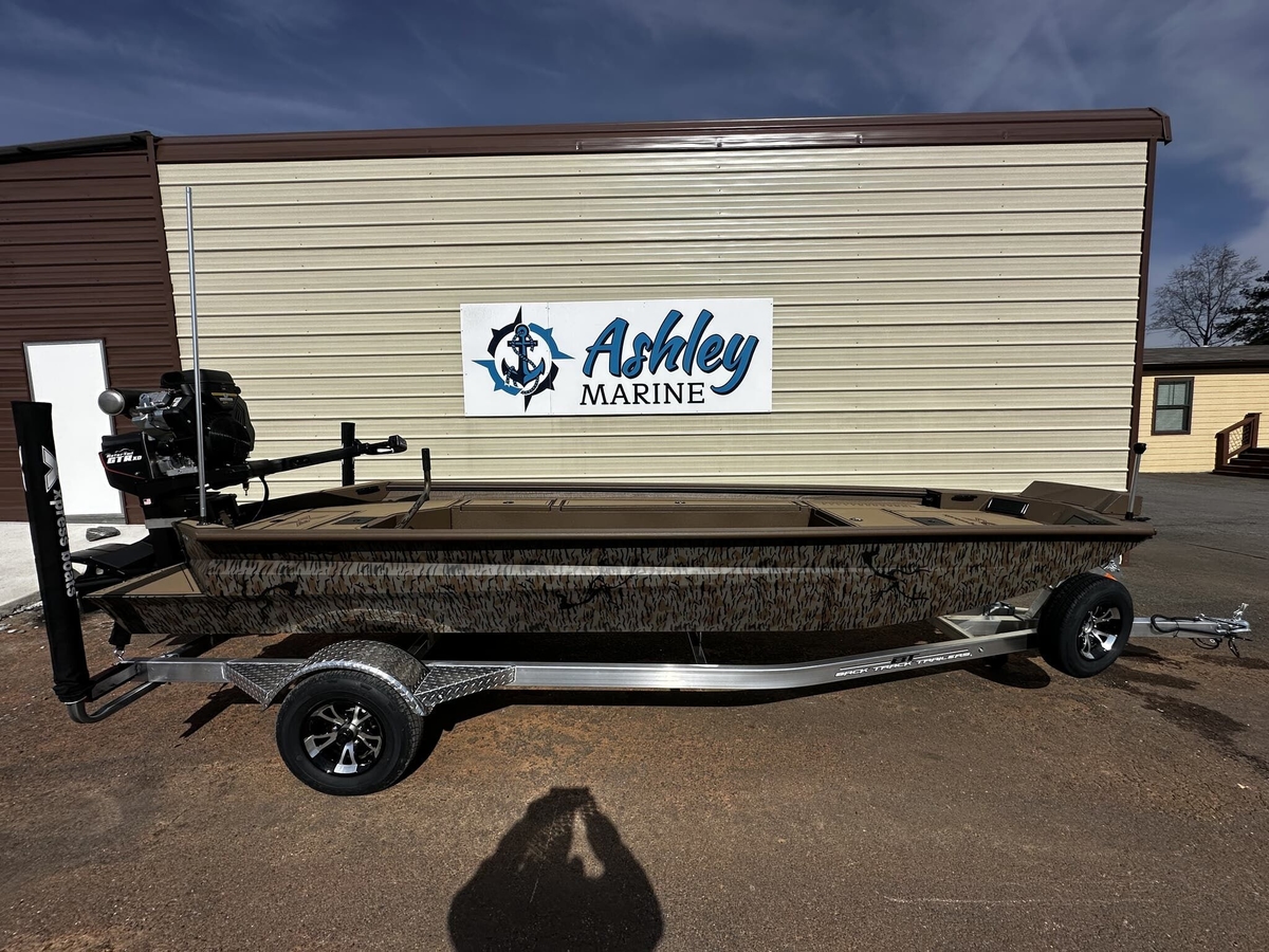 2026 Xpress Bayou Series - Sold Boat