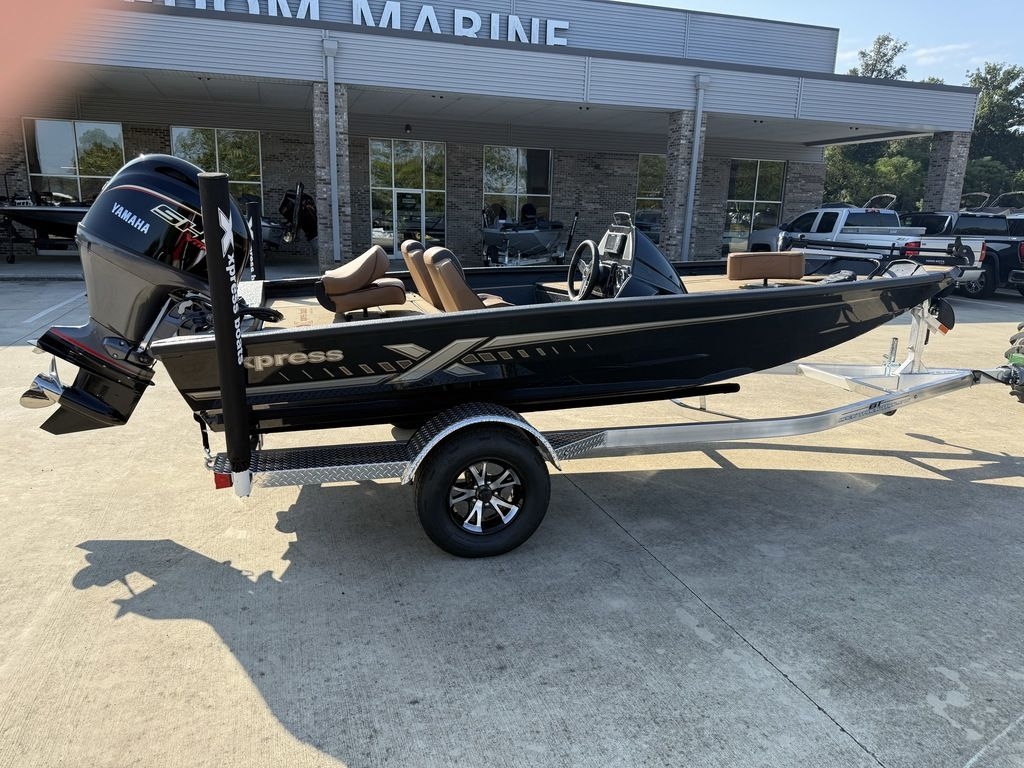 2026 Xpress Boats H17 - Sold Boat