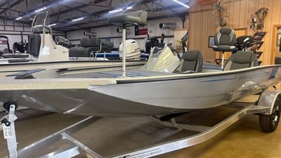 BOATZON | Xpress Boats H18 2027