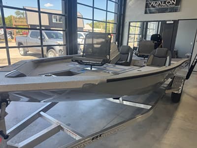 BOATZON | Xpress Boats H18C 2026