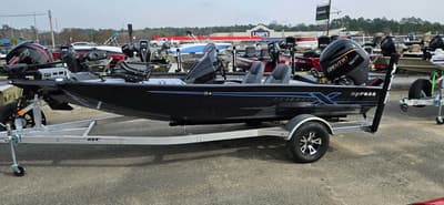 BOATZON | Xpress Boats H18C 2026