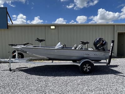 BOATZON | Xpress Boats H18C 2027