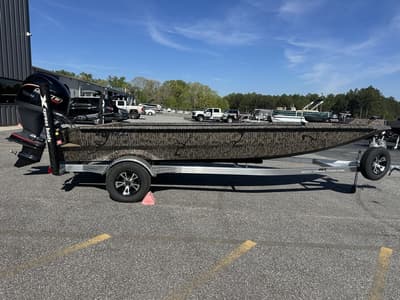 BOATZON | Xpress Boats H18DB 2026