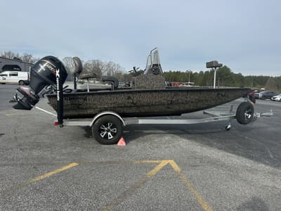 BOATZON | Xpress Boats H190 BAY 2026