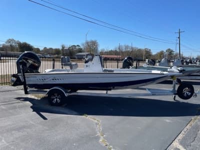 BOATZON | Xpress Boats H20 Bay 2026