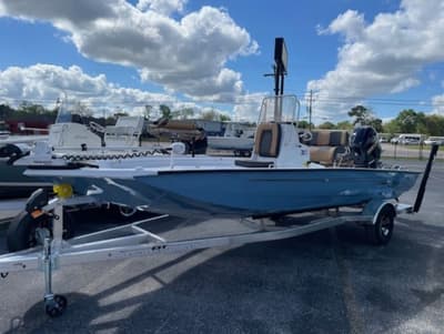 BOATZON | Xpress Boats H20 Bay 2026