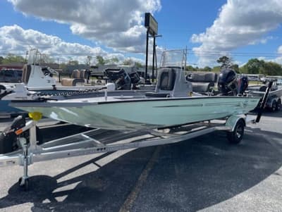 BOATZON | Xpress Boats H20 Bay 2026