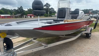 BOATZON | Xpress Boats H20 Bay 2026