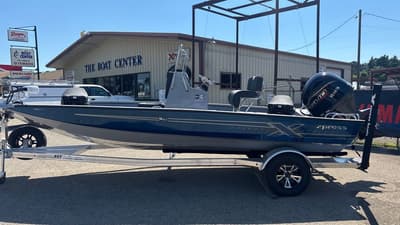 BOATZON | Xpress Boats H20 Bay 2026