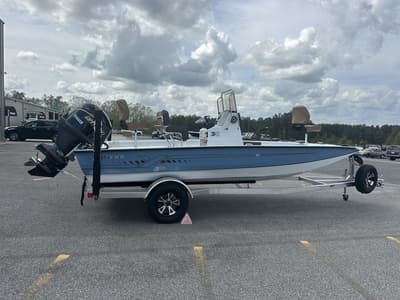 BOATZON | Xpress Boats H20B 2025