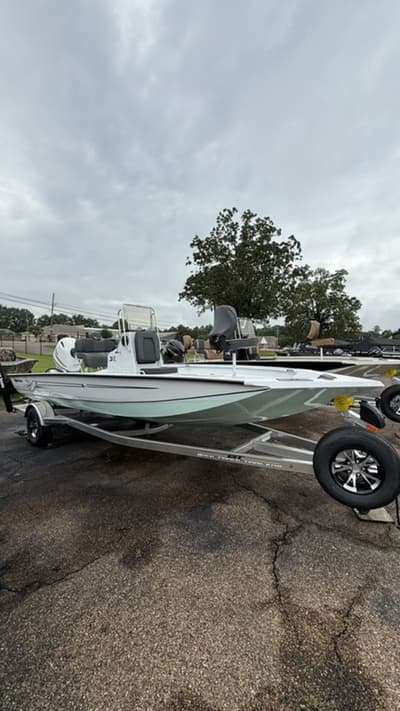 BOATZON | Xpress Boats H20B 2026