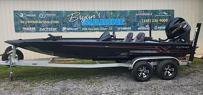 BOATZON | Xpress Boats H20C Crappie HyperLift Series 2026