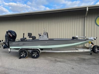BOATZON | Xpress Boats H22 Bay 2026