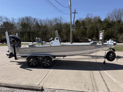 BOATZON | Xpress Boats H22B 2024