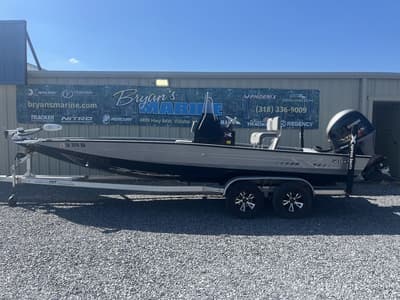 BOATZON | Xpress Boats H22B 2024