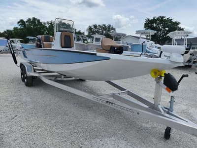 BOATZON | Xpress Boats H22B 2025