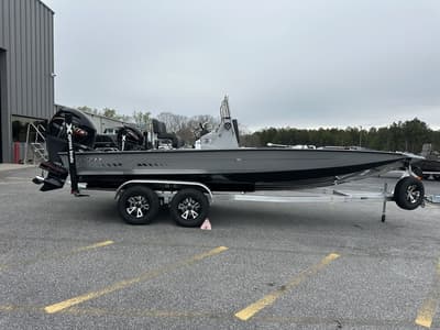 BOATZON | Xpress Boats H22B 2025