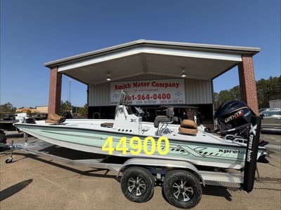 BOATZON | Xpress Boats H22B 2026