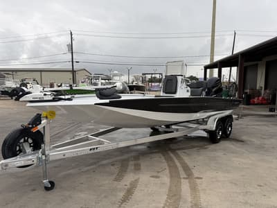 BOATZON | Xpress Boats H22B 2026 BOATZON | Xpress Boats H22B 2026