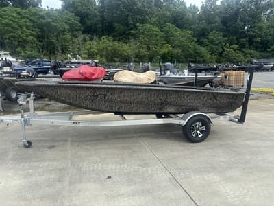 BOATZON | Xpress Boats HD16DB 2026