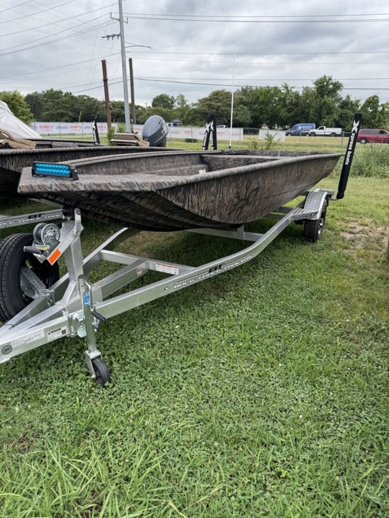 2025 Xpress Boats HD16DBX - Sold Boat