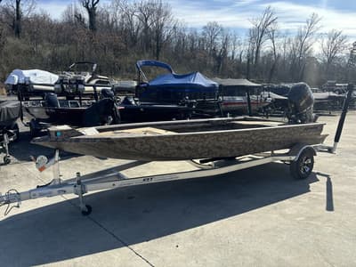 BOATZON | Xpress Boats X18DB 2026