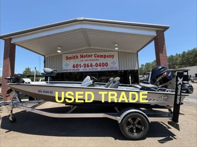 BOATZON | Xpress Boats X19 Pro 2025
