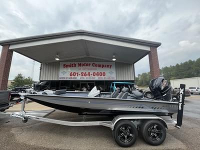 BOATZON | Xpress Boats X19 Pro 2026