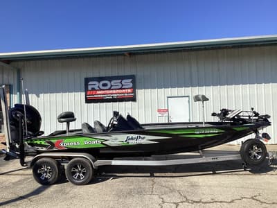 BOATZON | Xpress Boats X21 Pro 2023