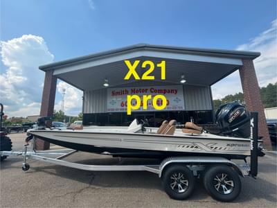 BOATZON | Xpress Boats X21 Pro 2025 BOATZON | Xpress Boats X21 Pro 2025
