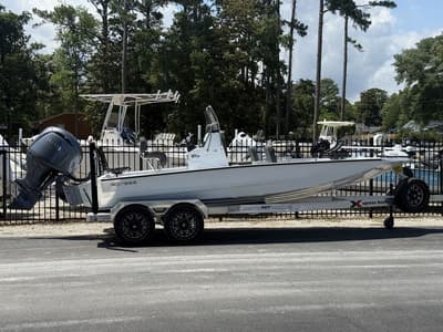 BOATZON | Xpress Boats XR21B 2026