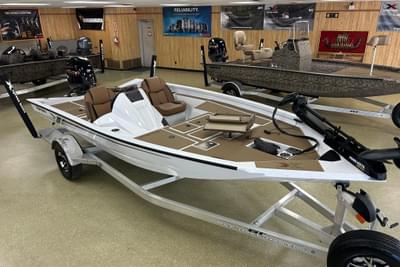 BOATZON | Xpress H18C Crappie 2026