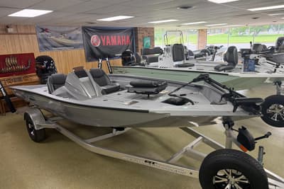 BOATZON | Xpress H18C Crappie 2026