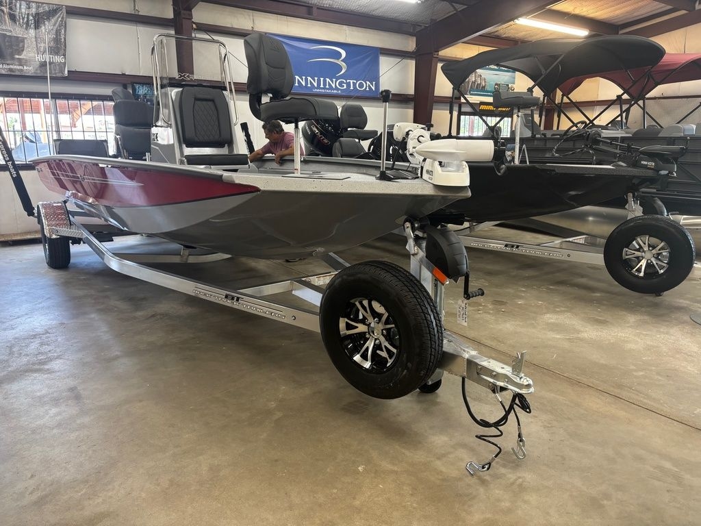 2026 XPRESS H20 Bay - Sold Boat
