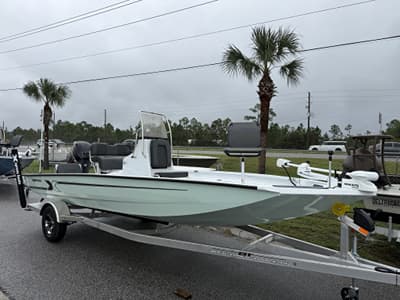 BOATZON | Xpress H20 Bay 2027