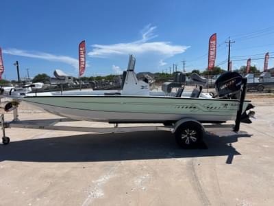 BOATZON | Xpress H20B Bay 2025
